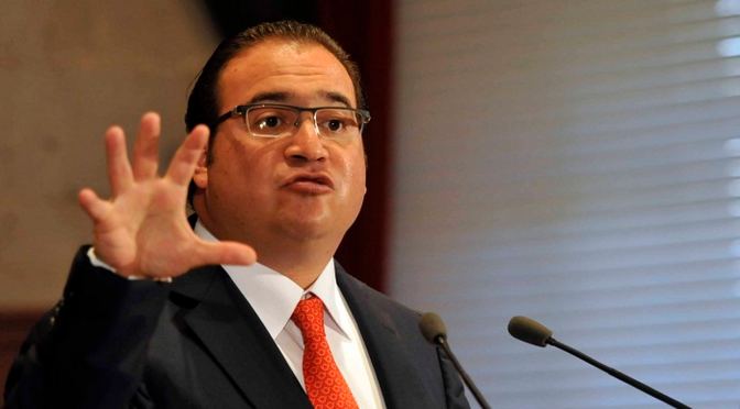 Fepade obtiene orden de aprehensión contra el exgobernador Duarte